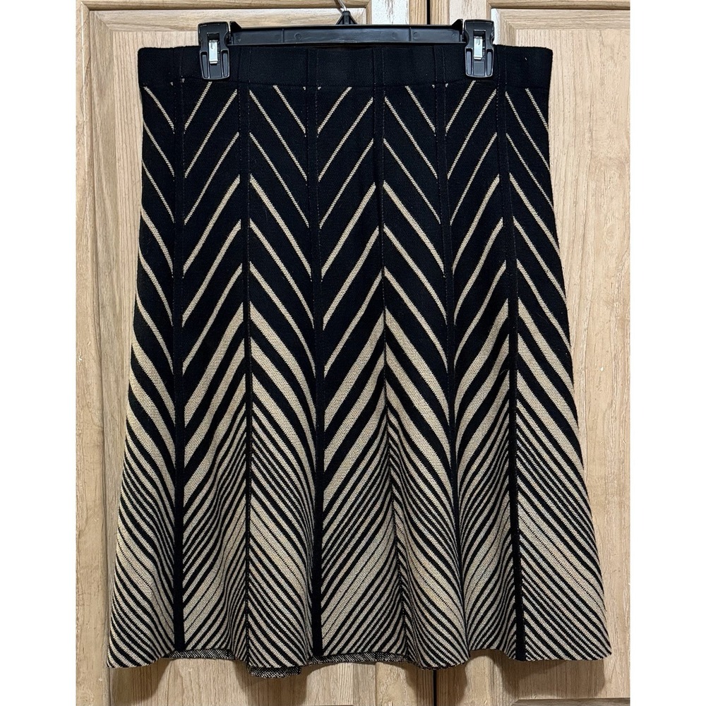 Ninety Clothing Co Black & Tan Sweater Skirt Size L Stretch Waist Chevron A-Line